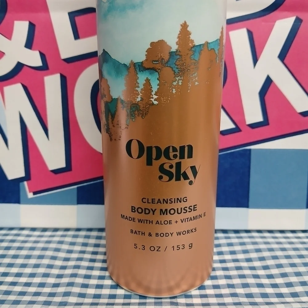 Bath and Body Works Open Sky Cleansing Body Mousse